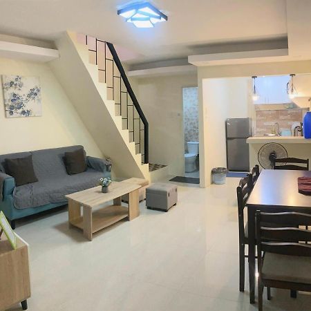 2 Bedroom Townhouse In Bacolod City 외부 사진