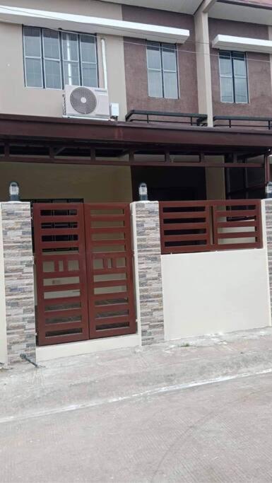 2 Bedroom Townhouse In Bacolod City 외부 사진